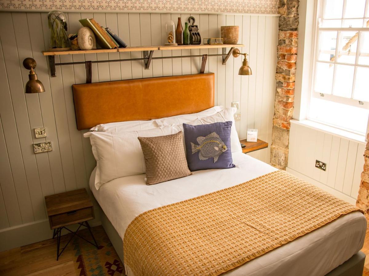 The Pilot Boat Hotel ไลม์รีจิส ภายนอก รูปภาพ