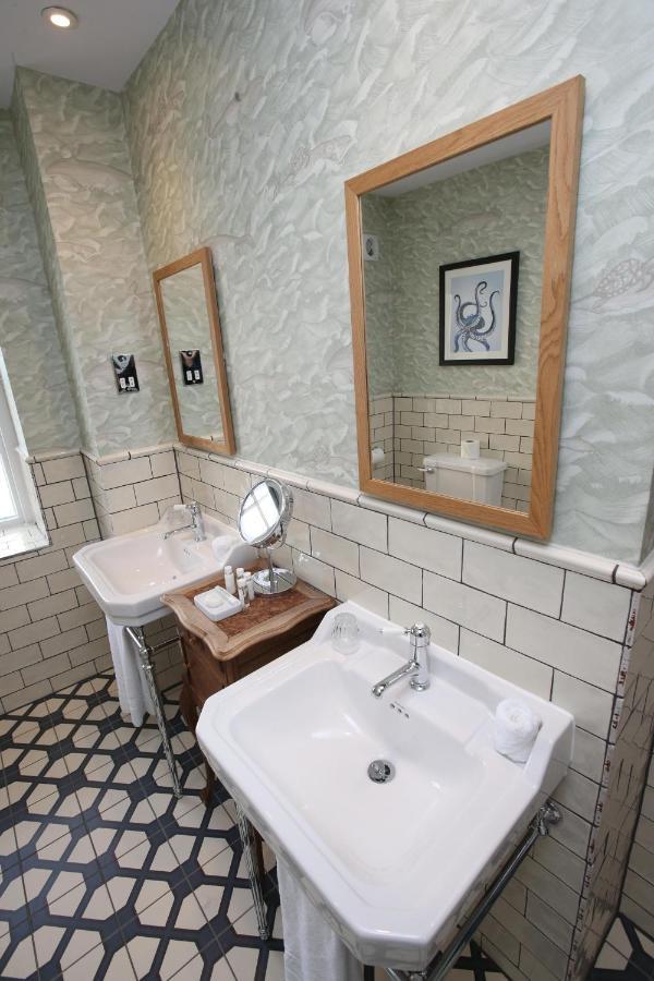 The Pilot Boat Hotel ไลม์รีจิส ภายนอก รูปภาพ